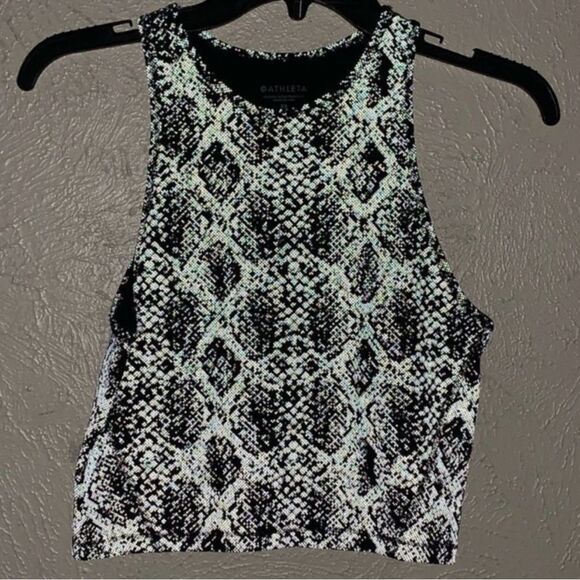 Athleta Shanti Viper Reflective Midi Crop Tank Black Snake Print Size Medium - Picture 9 of 13
